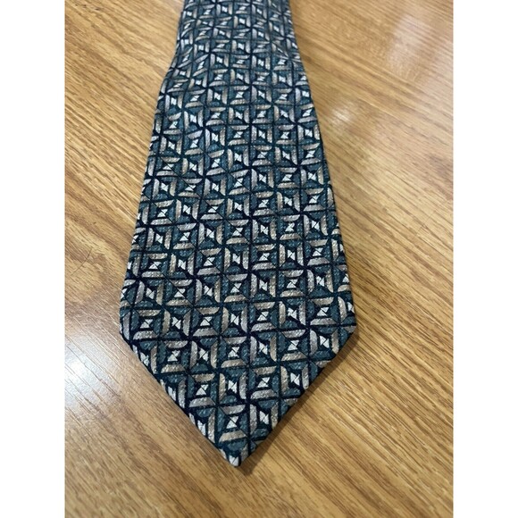 Aquascutum Of London Green Gold Geometric Pattern 100% Silk Tie - Picture 2 of 5
